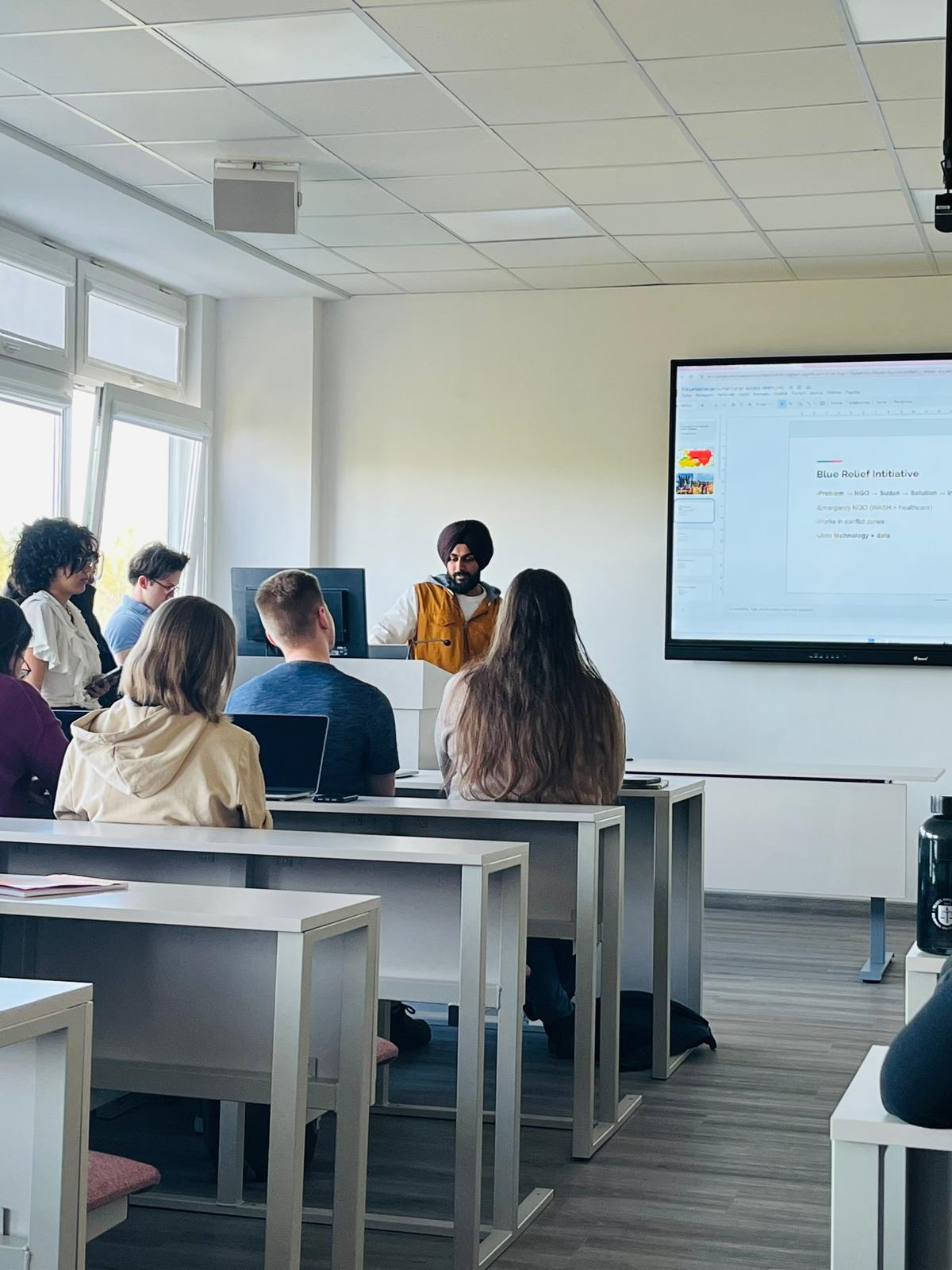 Prabhjot Singh presenting at Vilnius University