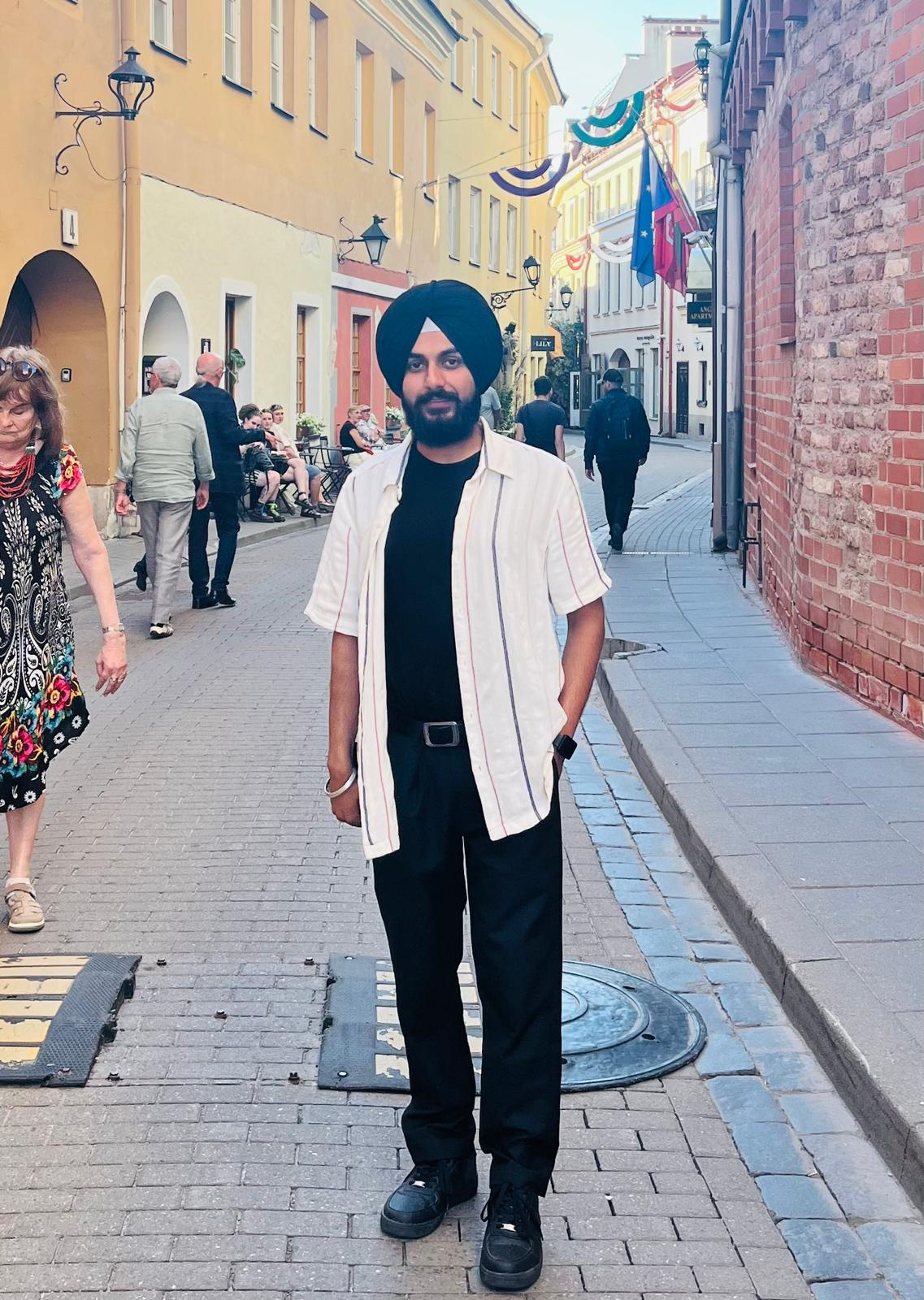 Prabhjot Singh in the old town of Vilnius, Lithuania
